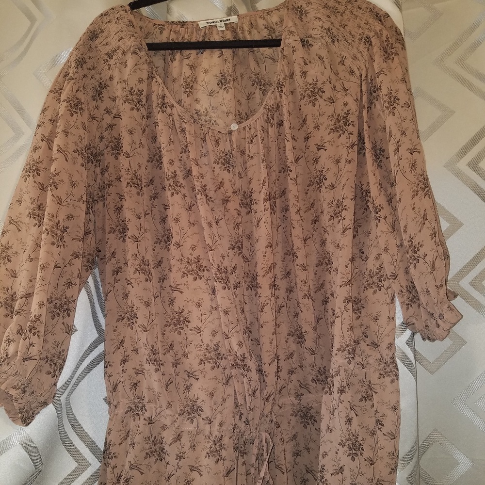 Plus size Beautiful romantic blouse Daniel Rainn